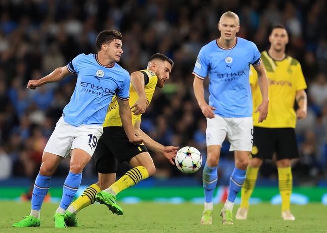 步行者和公牛均陷入困境，争夺季后赛资格，形势严峻。