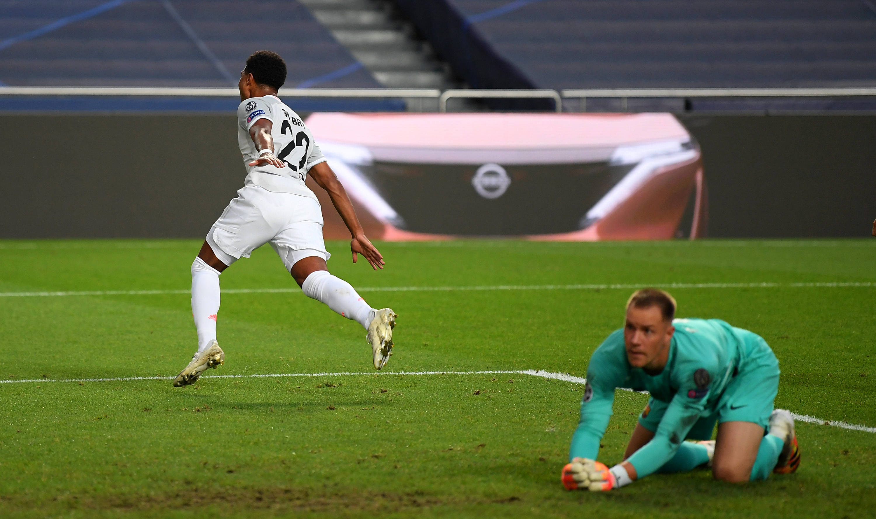 萨里：那不勒斯的执教经历最令人回味；对伊瓜因印象非常深刻